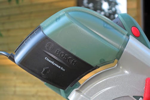 Sirkelsag smarte funksjoner: Støvoppsamler Sirkelsag smarte funksjoner: Støvoppsamler